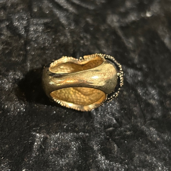 VINTAGE CHUNKY ART DECO HEART RING - Picture 6 of 6